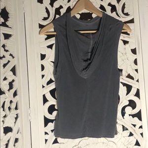 UO silence + noise muscle tank with hood